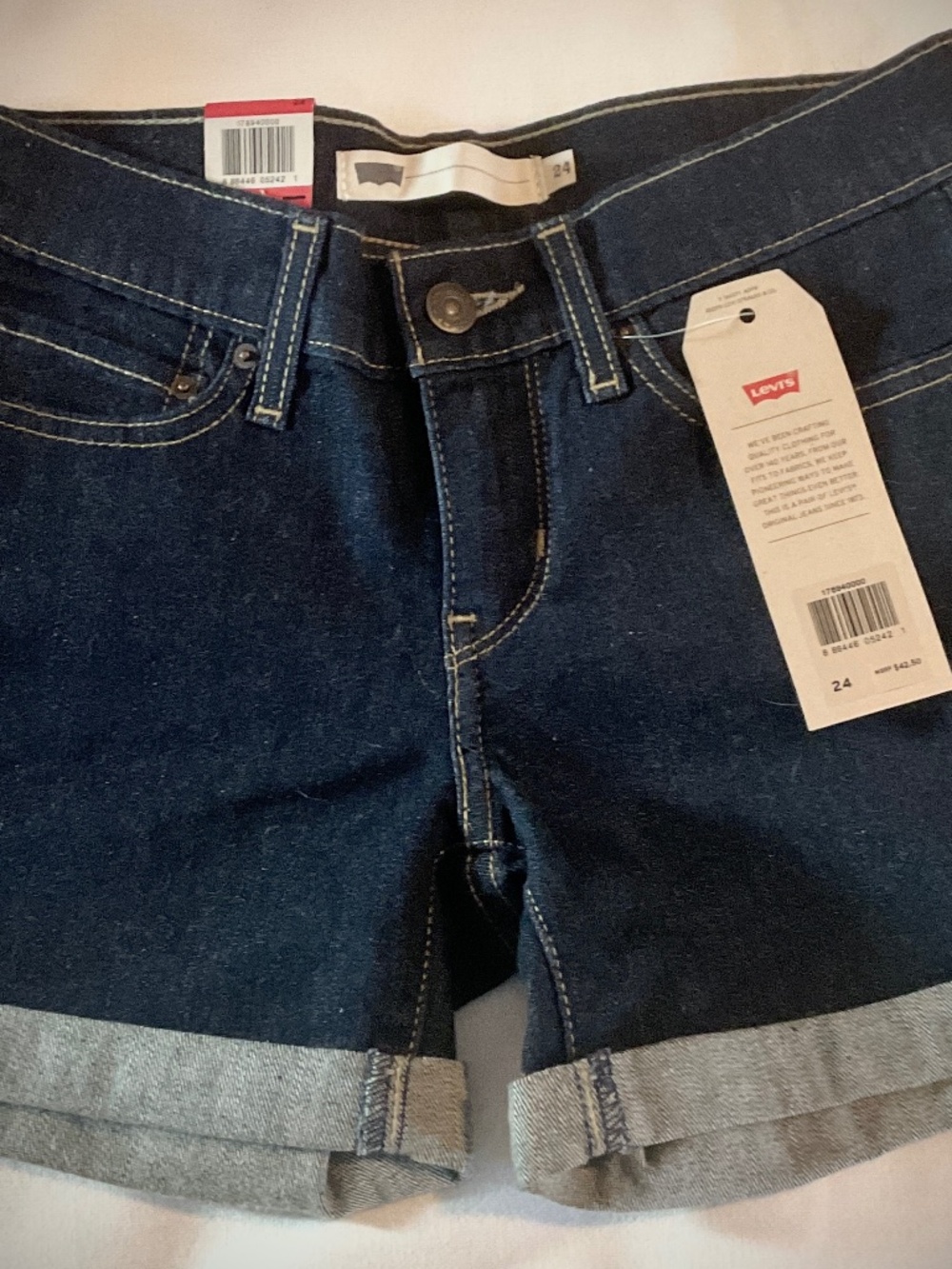 New Rare Women's Mid Length Stretch Denim Shorts Cuffed 5 Pocket Dark Rinse 24